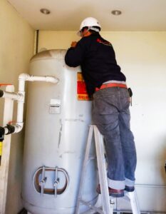 บริการตรวจสอบ ตรวจเครน ตรวจปั้นจั่น ตรวจLPG Forklift ตรวจหม้อไอน้ำ ตรวจBoiler ตรวจ Hot Oil อบรม ออกแบบ คำนวณ ออกเอกสารรับรองความปลอดภัย การตรวจสอบประจำปี ให้เช่า ขาย ติดตั้ง ซ่อม สร้าง แก้ไข ซ่อมบำรุง อบรมเครน ปั้นจั่นอยู่กับที่ (Stationary Crane, Overhead Crane Tower Crane) ปั้นจั่นเคลื่อนที่ (Mobile Crane) ปั้นจั่นนอกชายฝั่ง (Offshore Crane, Pedestal crane) ระบบไฮดรอลิก (Hydraulic System) รถยก (Forklift, LPG Forklift) หม้อไอน้ำ (Boiler) ภาชนะความดัน (Pressure Vessel) ระบบดับเพลิงประกอบอาคาร ระบบสุขาภิบาล ระบบน้ำประปา สิฟต์โดยสารหรือลิฟต์ขนส่งวัสดุ บันไดเลื่อน(Escalator) มอร์เตอร์ไฟฟ้า เครื่องจักรกลทุกชนิด ระบบปรับอากาศ ระบบทำความเย็น ระบบชิลเลอร์(Chiller System) ระบบทำความร้อน ระบบโซลาร์เซลล์ ปั๊มน้ำโซลาร์เซลล์ งานระบบไฟฟ้า เครื่องปั่นไฟ เครื่องจักรอุตสาหกรรมทุกชนิด ระบบสายพานลำเลียง งานวิศวกรรมเครื่องกลและระบบงานด้านวิศวกรรมไฟฟ้าต่าง ๆ ทั้งโรงงาน LPG Forklift Overhead Crane Tower Crane Pedestal crane